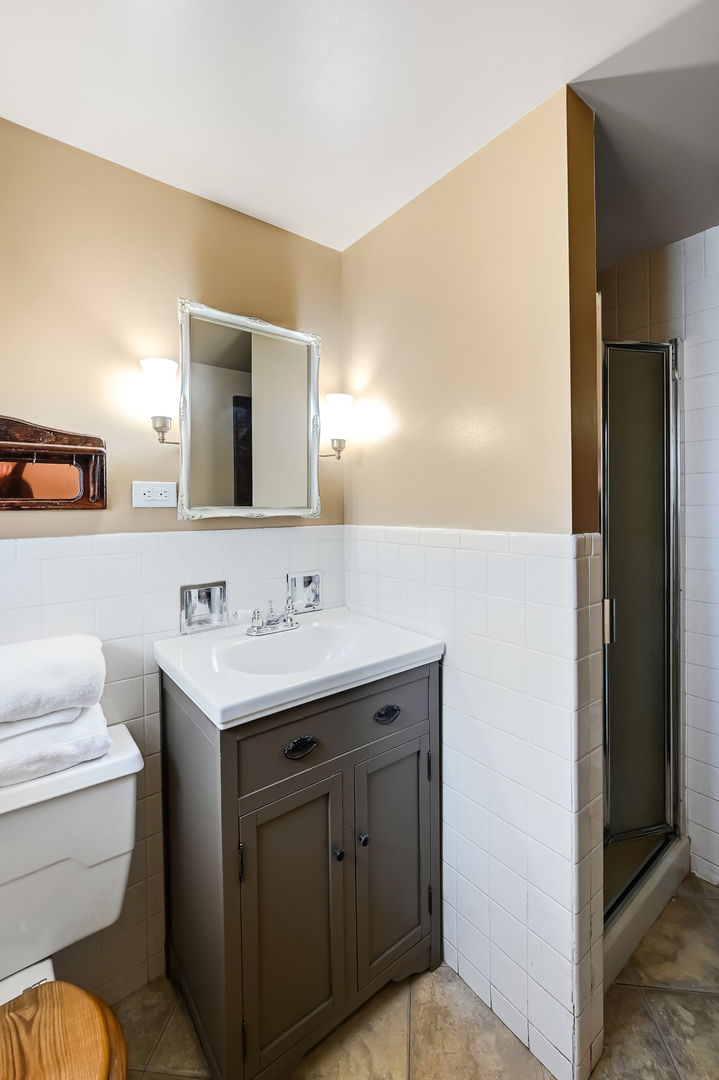 9S215 Kearney Road Downers Grove, IL 60516 - Photo 17 of 23 Gallery Image 17