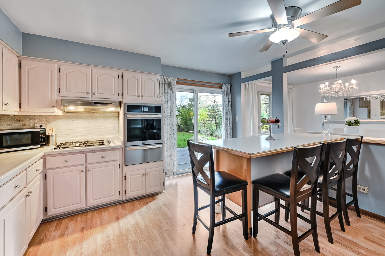 9S215 Kearney Road Downers Grove, IL 60516 - Photo 7 of 23 Gallery Image 7