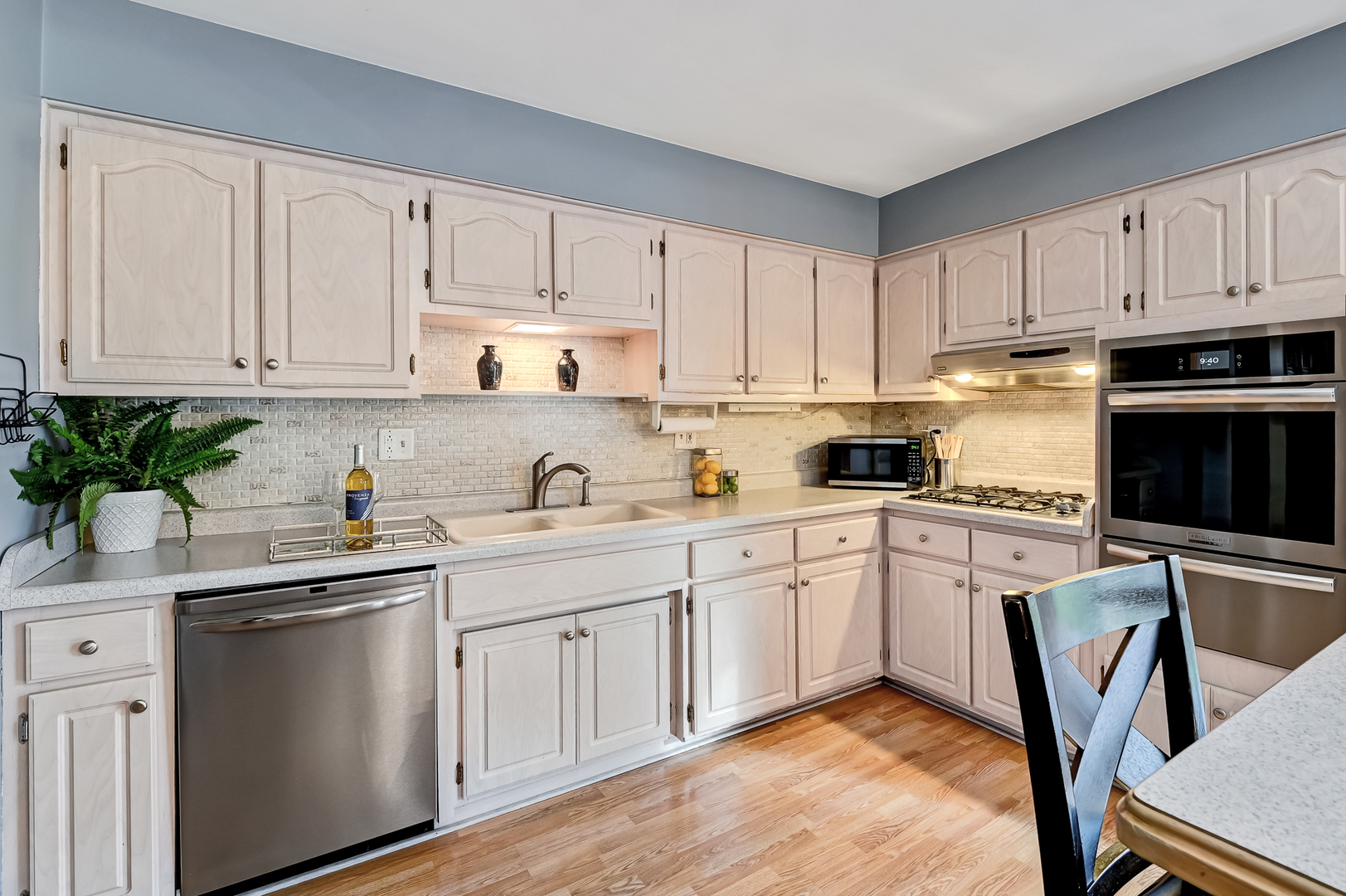 9S215 Kearney Road Downers Grove, IL 60516 - Photo 8 of 23 Gallery Image 8