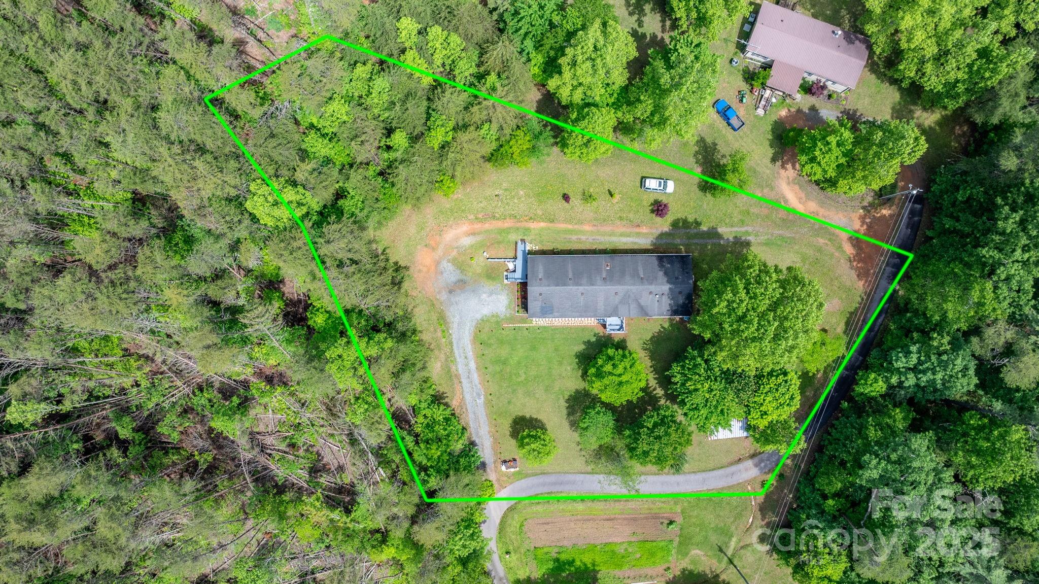 4375 Fox Road Lenoir, NC 28645 - Photo 6 of 33