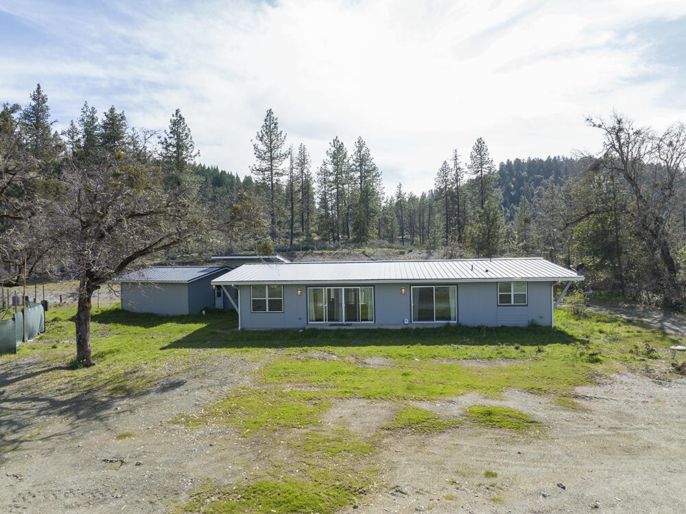 425-463 Kendall Road Cave Junction, OR 97523 - Photo 28 of 46 29