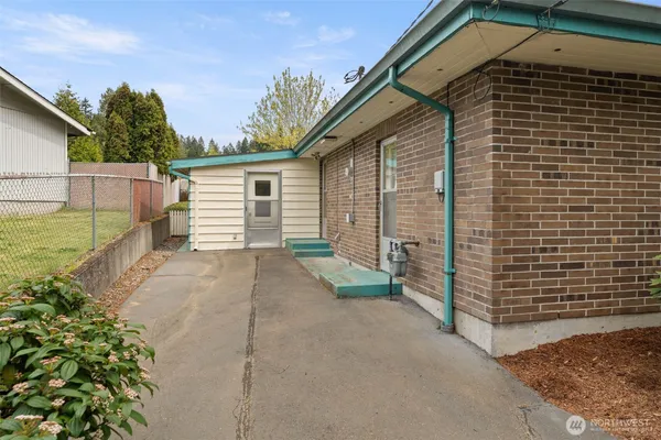 $550,000 | 2604 Trenton Avenue, Bremerton, WA 98310