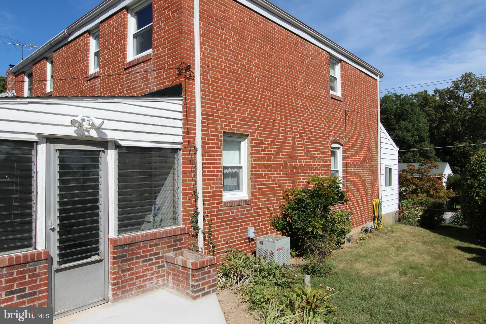 8320 Oakleigh Road Baltimore, MD 21234 - Photo 2 of 18 Exterior (Rear)
