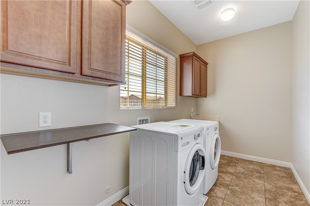 94 Einstein Ridge Way Las Vegas, NV 89183 - Photo 24 of 30 Gallery Image 24