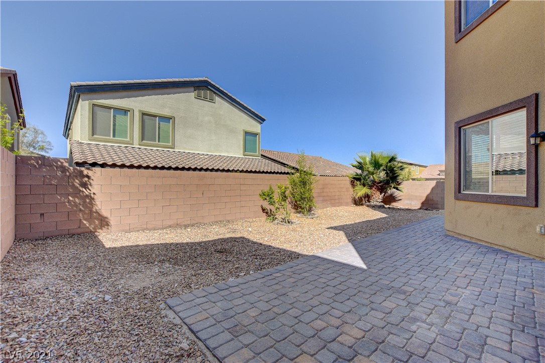94 Einstein Ridge Way Las Vegas, NV 89183 - Photo 26 of 30 Gallery Image 26