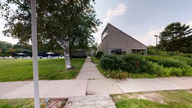 $2,000 | 707 Skynob Drive, Ann Arbor, MI 48105