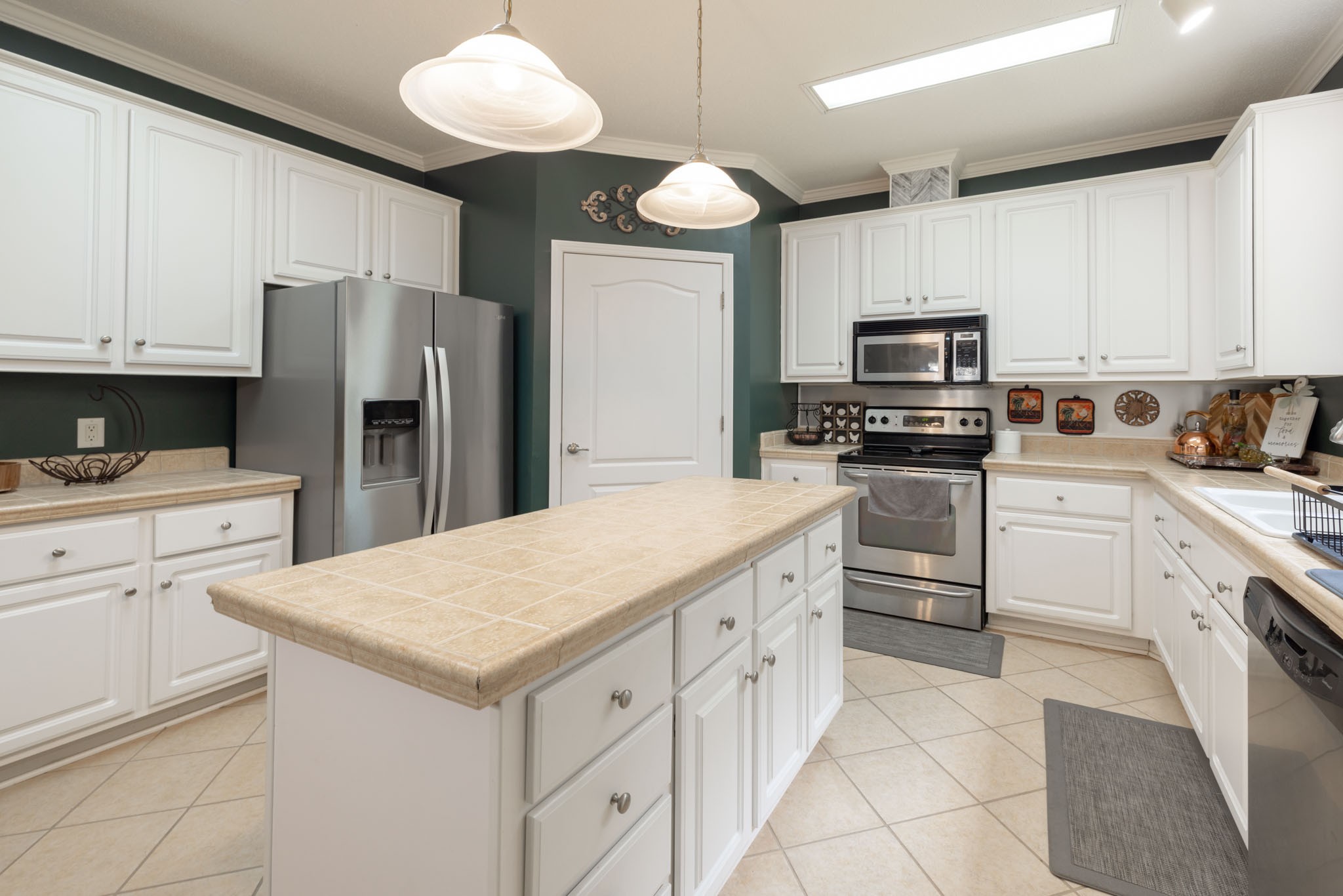 1045 Wade Reed Road White Bluff, TN 37187 - Photo 5 of 59 Gallery Image 5