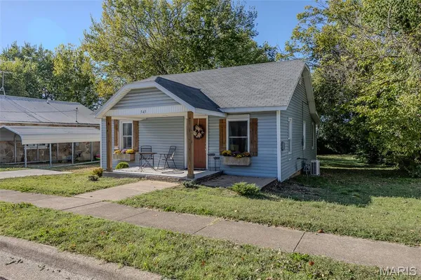 $149,900 | 545 West Pierce Street, Lebanon, MO 65536