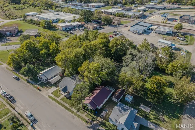 $165,000 | 545 West Pierce Street, Lebanon, MO 65536