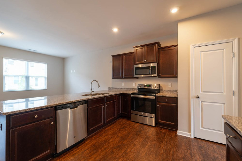 8887 Commons Townes Drive Raleigh, NC 27616 - Photo 6 of 30 Kitchen