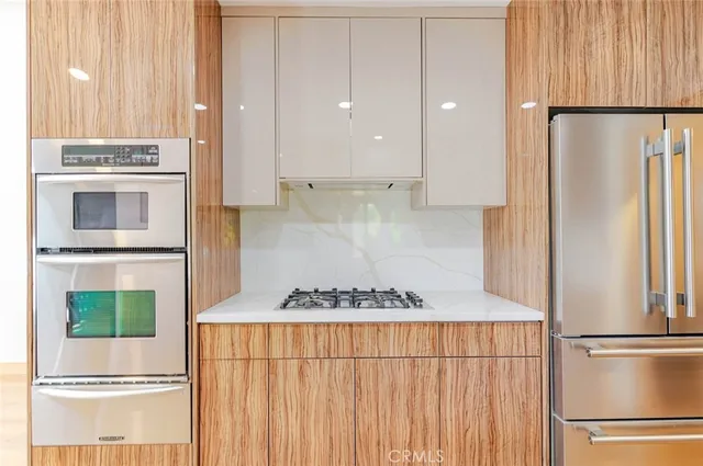 $5,500 | 20159 Lassen Street, Chatsworth, CA 91311