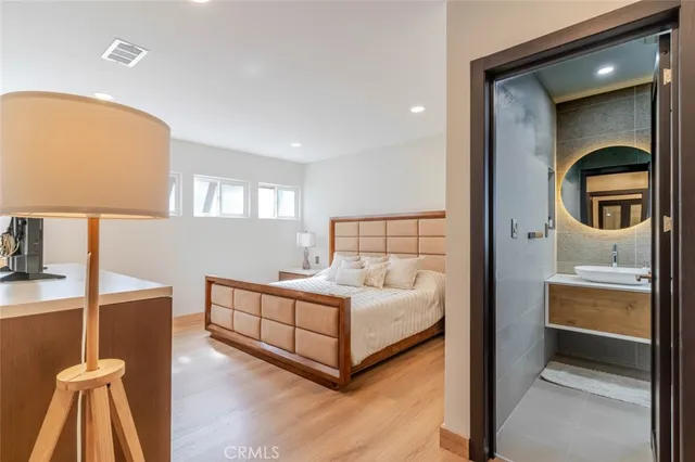 $5,500 | 20159 Lassen Street, Chatsworth, CA 91311