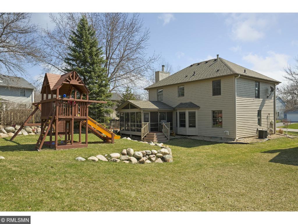 19360 Vine Ridge Road Excelsior, MN 55331 - Photo 2 of 24