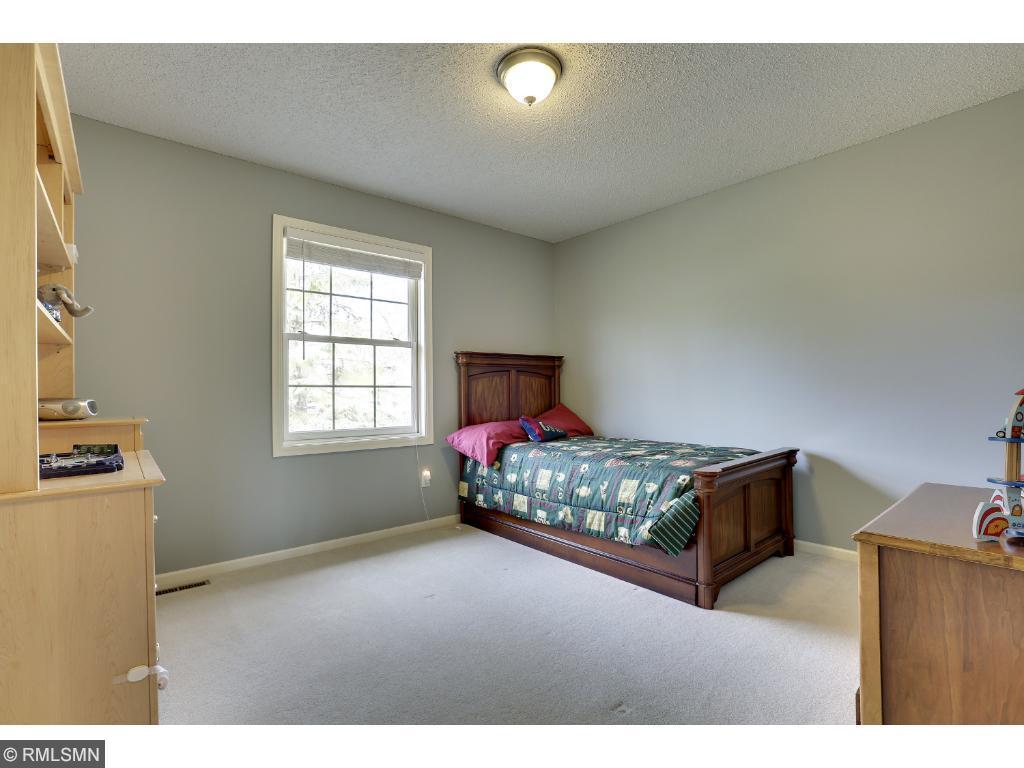 19360 Vine Ridge Road Excelsior, MN 55331 - Photo 18 of 24