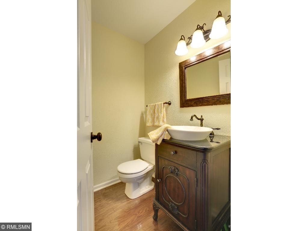 19360 Vine Ridge Road Excelsior, MN 55331 - Photo 7 of 24