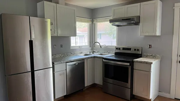 $215,000 | 1420 West Commercial Street, Appleton, WI 54914
