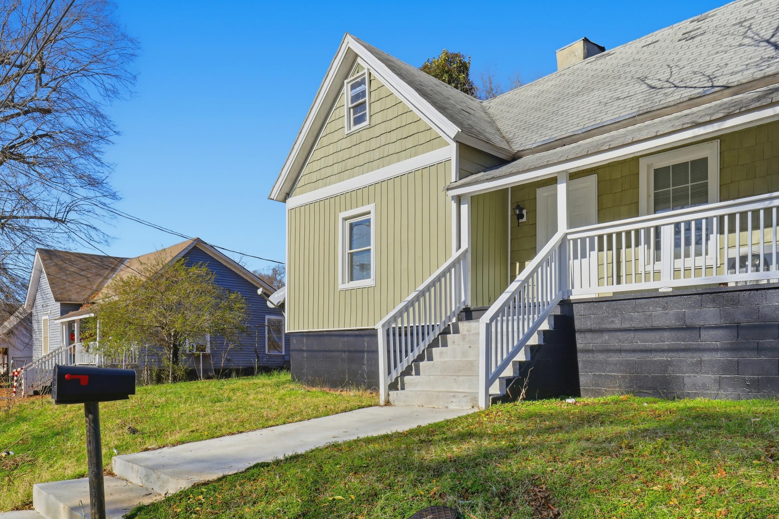 109 Farmer Street Anderson, SC 29621 - Photo 2 of 26