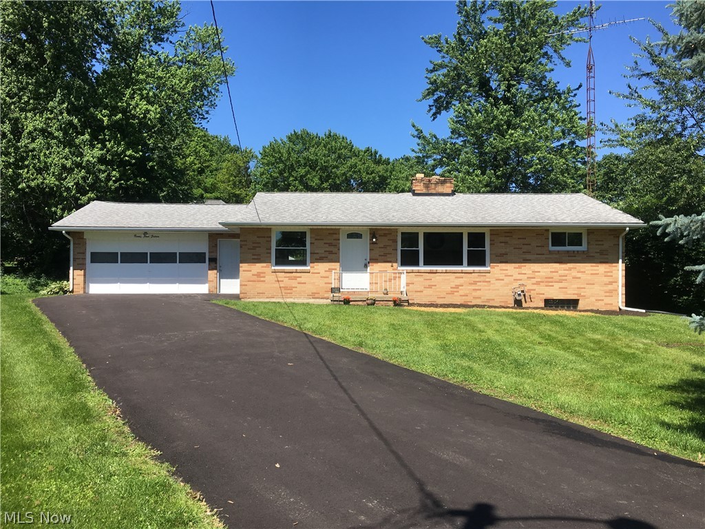 2415 Greg Circle Northwest Canton, OH 44708 - Photo 1 of 20 Gallery Image 1