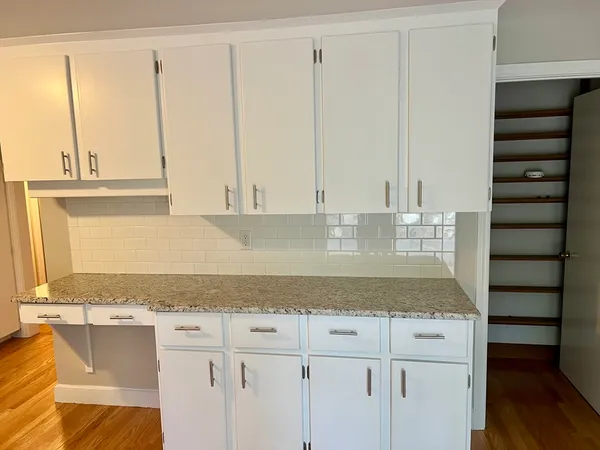 $7,000 | 84 Cleveland Road, Wellesley, MA 02481