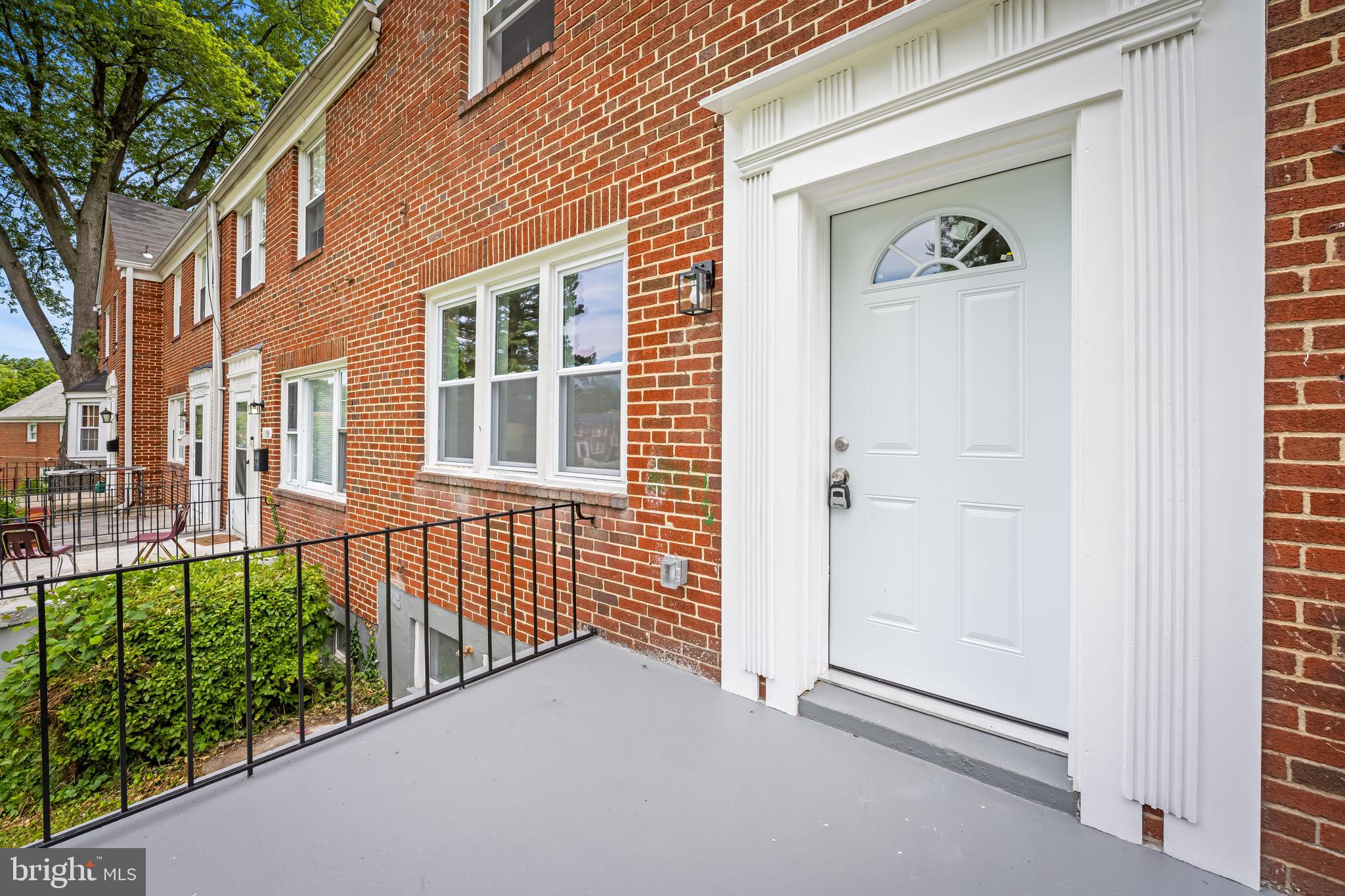 1191 Granville Road Baltimore, MD 21207 - Photo 4 of 36