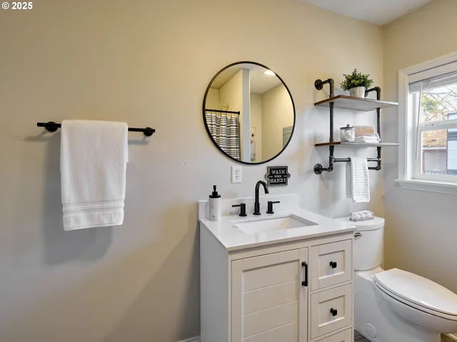 $429,900 | 1006 Well Street, Silverton, OR 97381