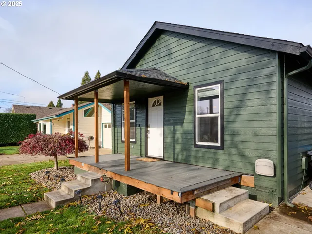 $429,900 | 1006 Well Street, Silverton, OR 97381