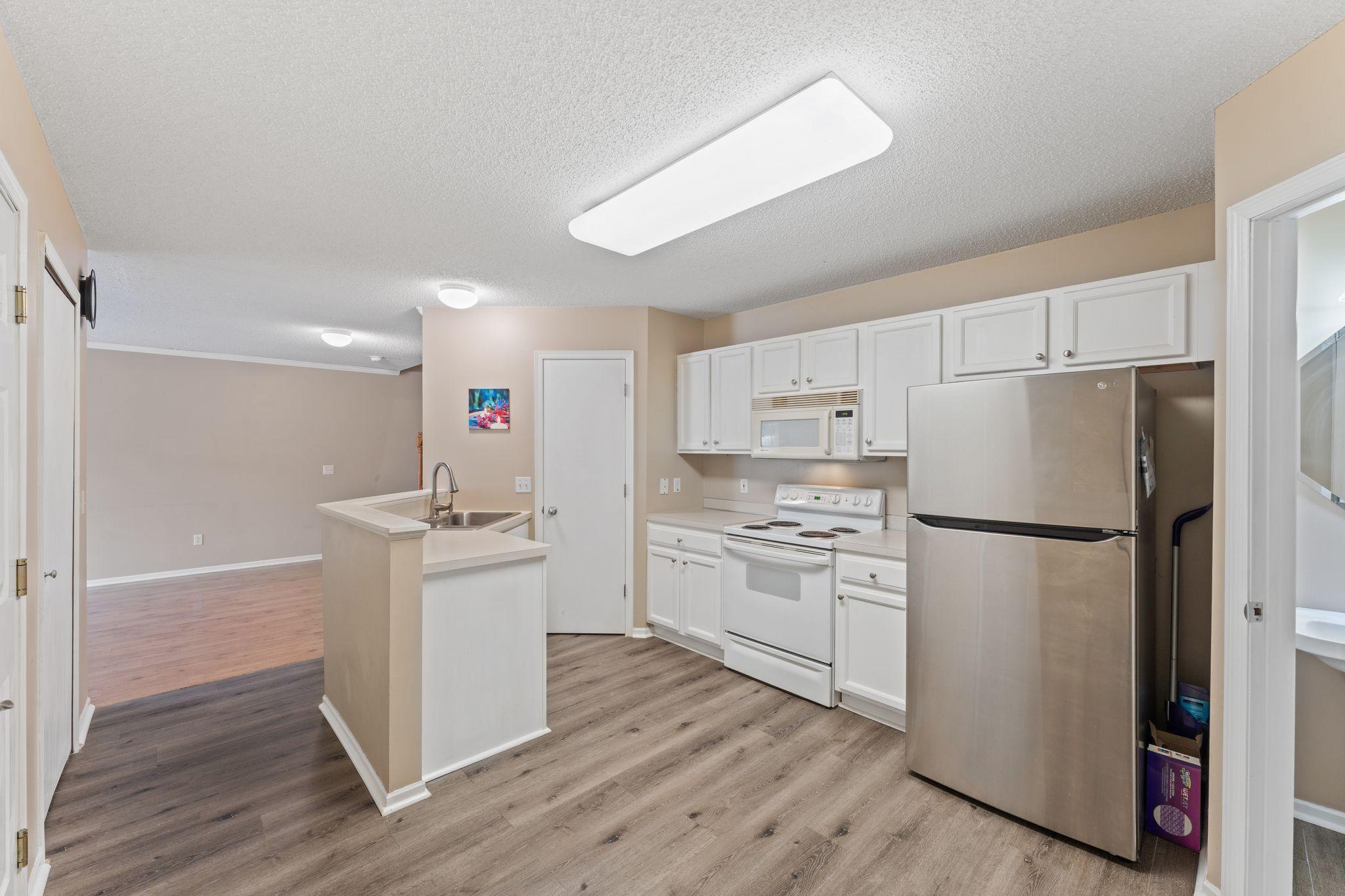 15816 Fleet Trail, Unit 237 Apple Valley, MN 55124 - Photo 8 of 27