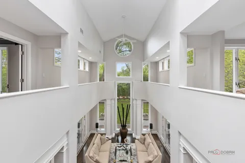 $2,149,000 | 790 West Deerpath Road, Lake Forest, IL 60045