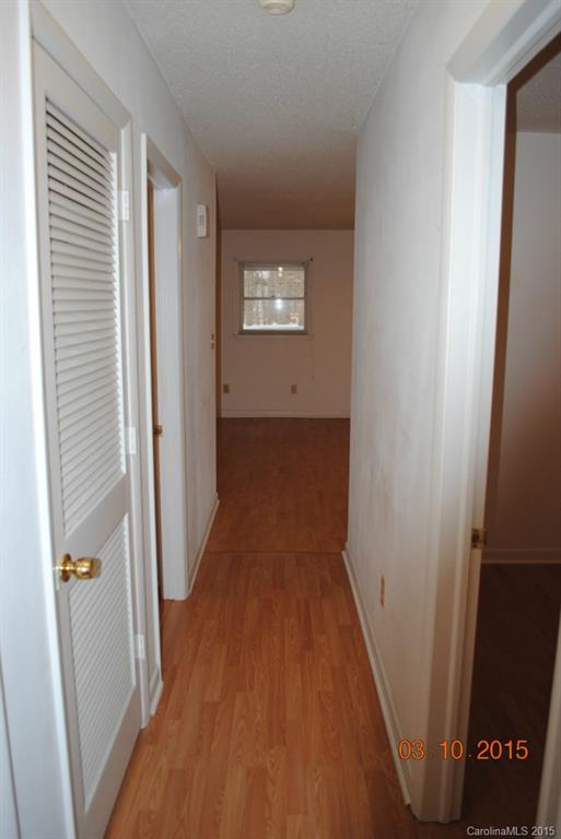 271 Riverview Road, Unit 32 Lexington, NC 27292 - Photo 11 of 12 Gallery Image 11