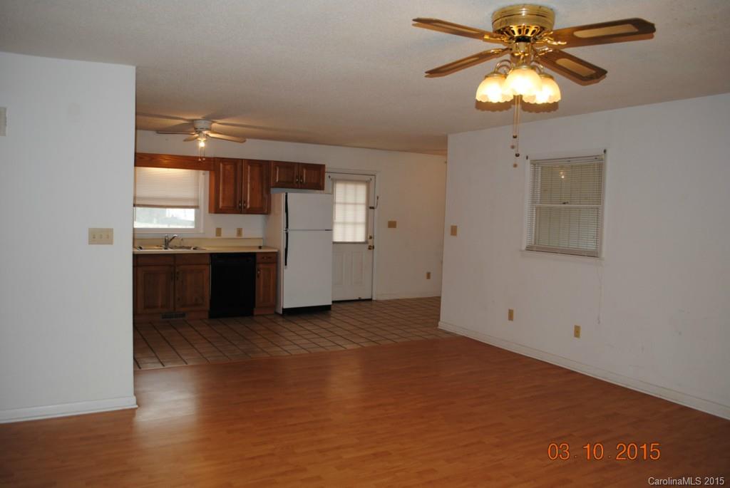 271 Riverview Road, Unit 32 Lexington, NC 27292 - Photo 6 of 12 Gallery Image 6