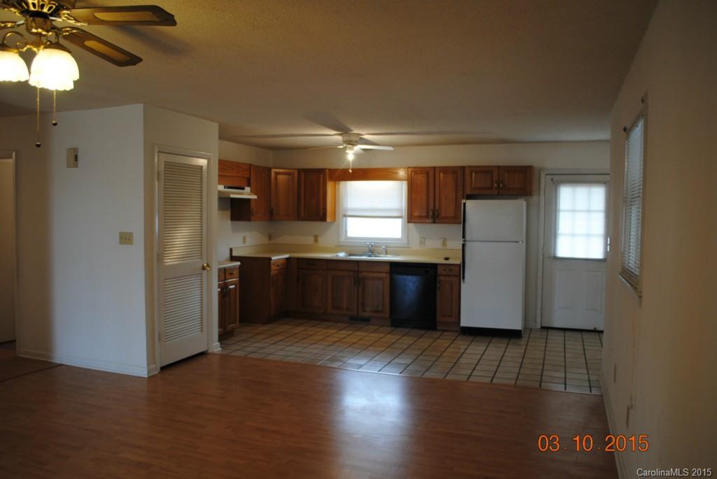 271 Riverview Road, Unit 32 Lexington, NC 27292 - Photo 7 of 12 Gallery Image 7