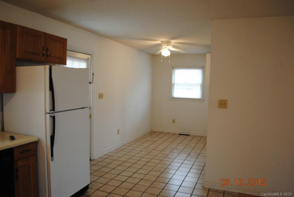 271 Riverview Road, Unit 32 Lexington, NC 27292 - Photo 8 of 12 Gallery Image 8