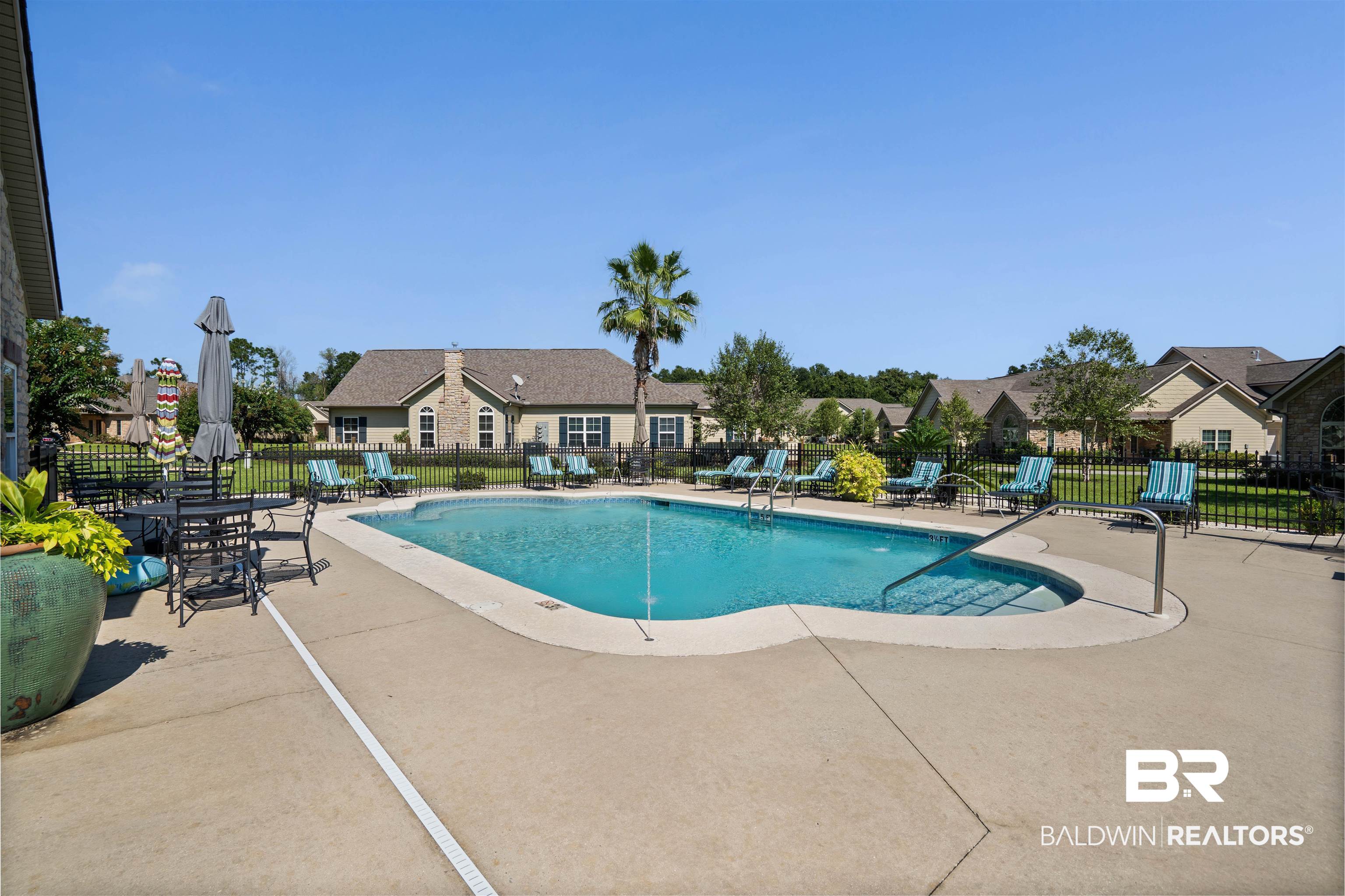 204 Holmes Avenue, Unit 204 Foley, AL 36535 - Photo 2 of 28