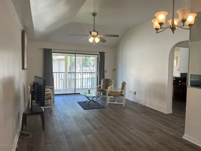 $189,500 | 11500 Caravel Circle, Unit 4028, Fort Myers, FL 33908