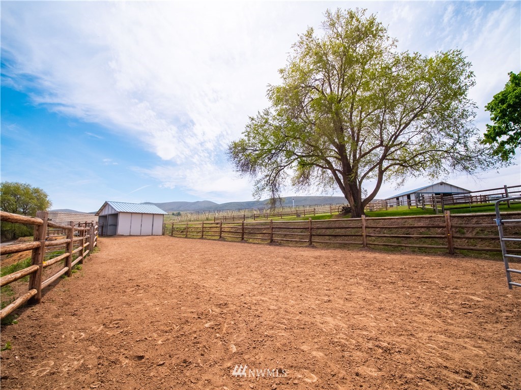 701 Perry Road Ellensburg, WA 98926 - Photo 34 of 40 Gallery Image 34