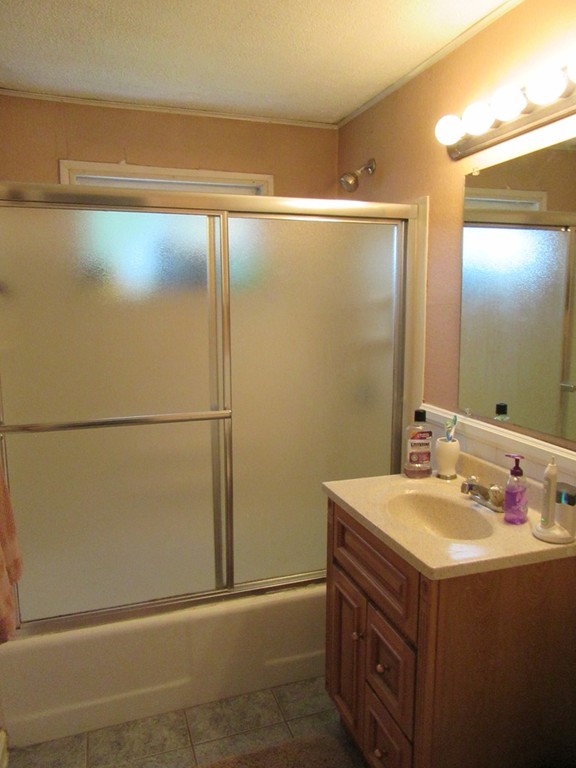 7 Bruce Street Springfield, MA 01119 - Photo 13 of 17
