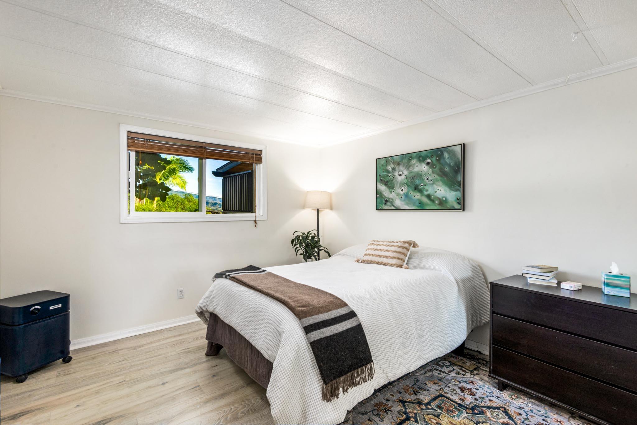 4488 Foothill Road Carpinteria, CA 93013 - Photo 9 of 22 Guest Bedroom