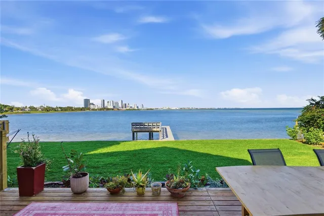 $7,500 | 377 22nd Avenue Southeast, St. Petersburg, FL 33705