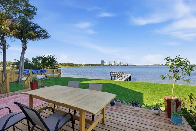 $7,500 | 377 22nd Avenue Southeast, St. Petersburg, FL 33705