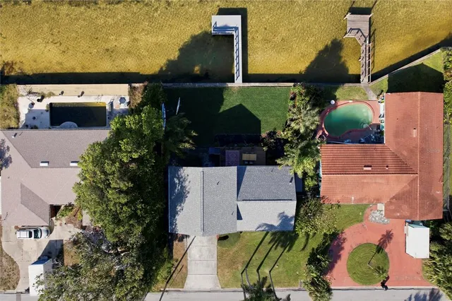 $7,500 | 377 22nd Avenue Southeast, St. Petersburg, FL 33705