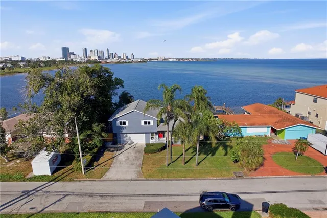 $7,500 | 377 22nd Avenue Southeast, St. Petersburg, FL 33705