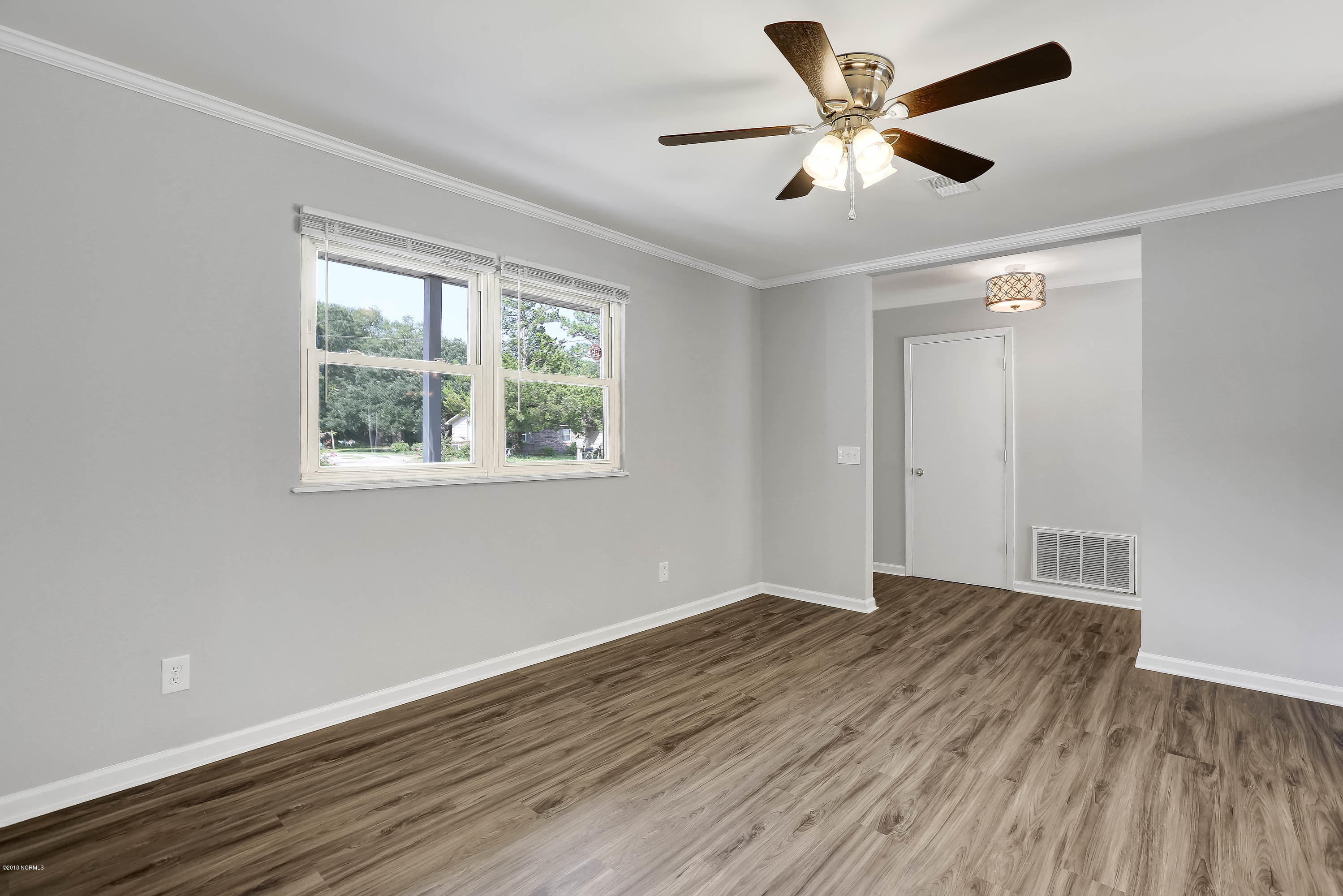 225 Lancaster Road Wilmington, NC 28409 - Photo 5 of 30 225LancasterRoad-05