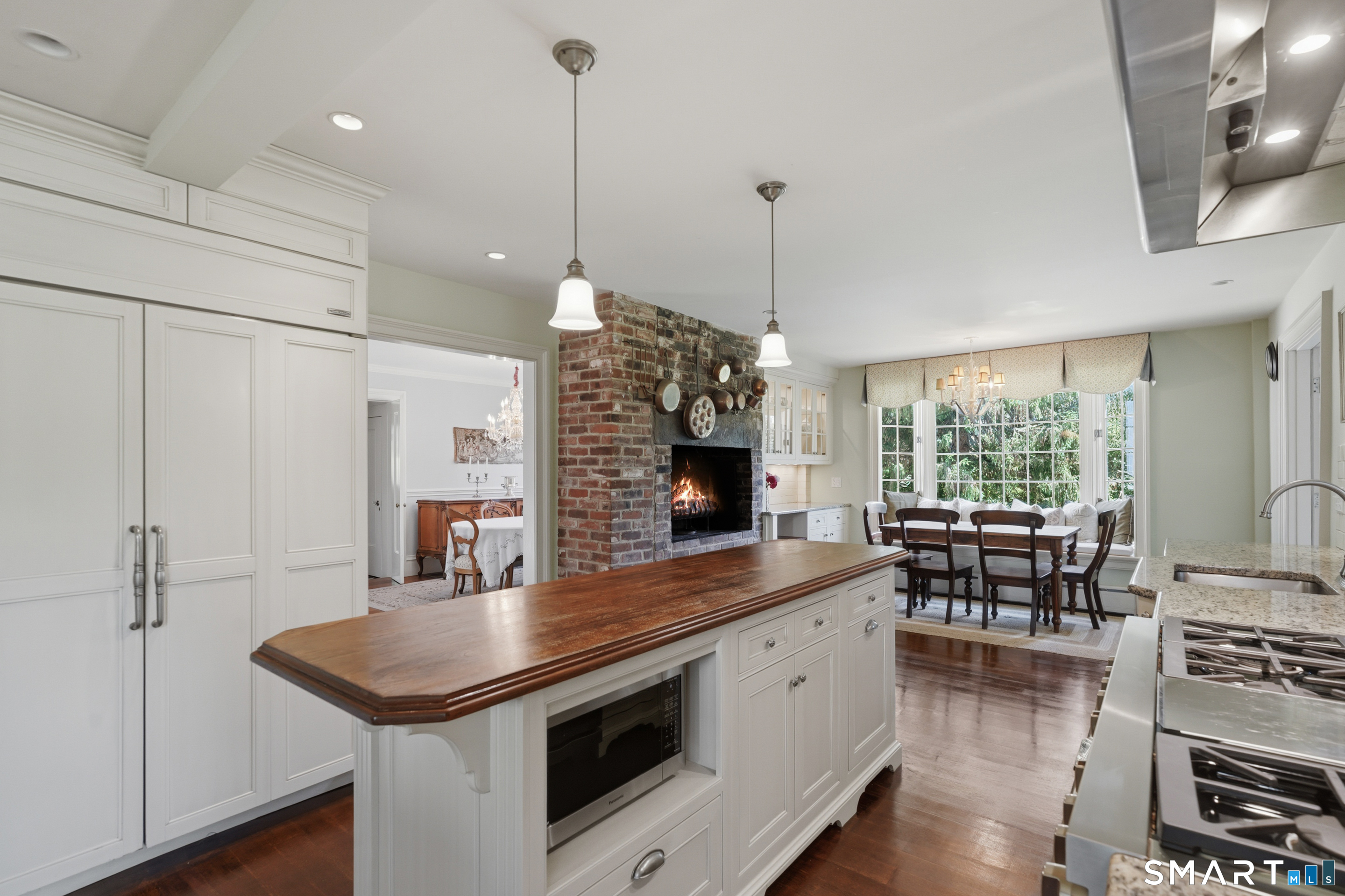 137 Sturges Ridge Road Wilton, CT 06897 - Photo 11 of 35