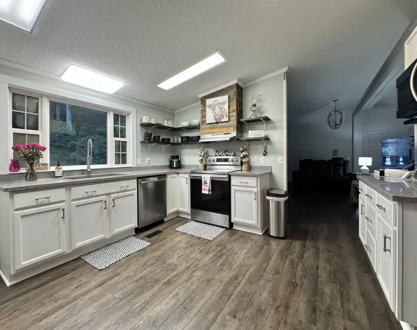 $360,000 | 9056 Taylor Cemetery Road, Lyles, TN 37098