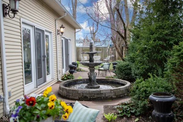 $469,900 | 313 East Wabash Avenue, Crawfordsville, IN 47933