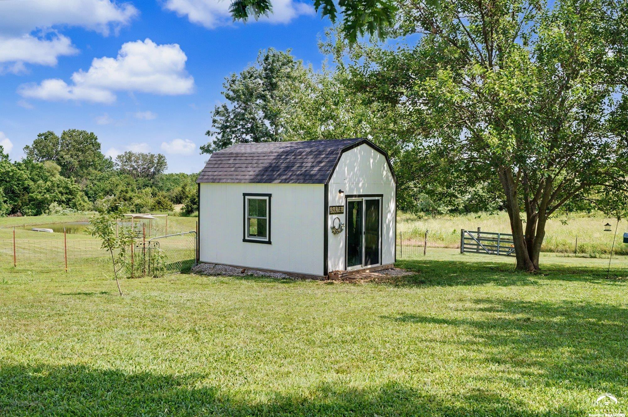 1748 East 800 Road Lawrence, KS 66049 - Photo 31 of 56