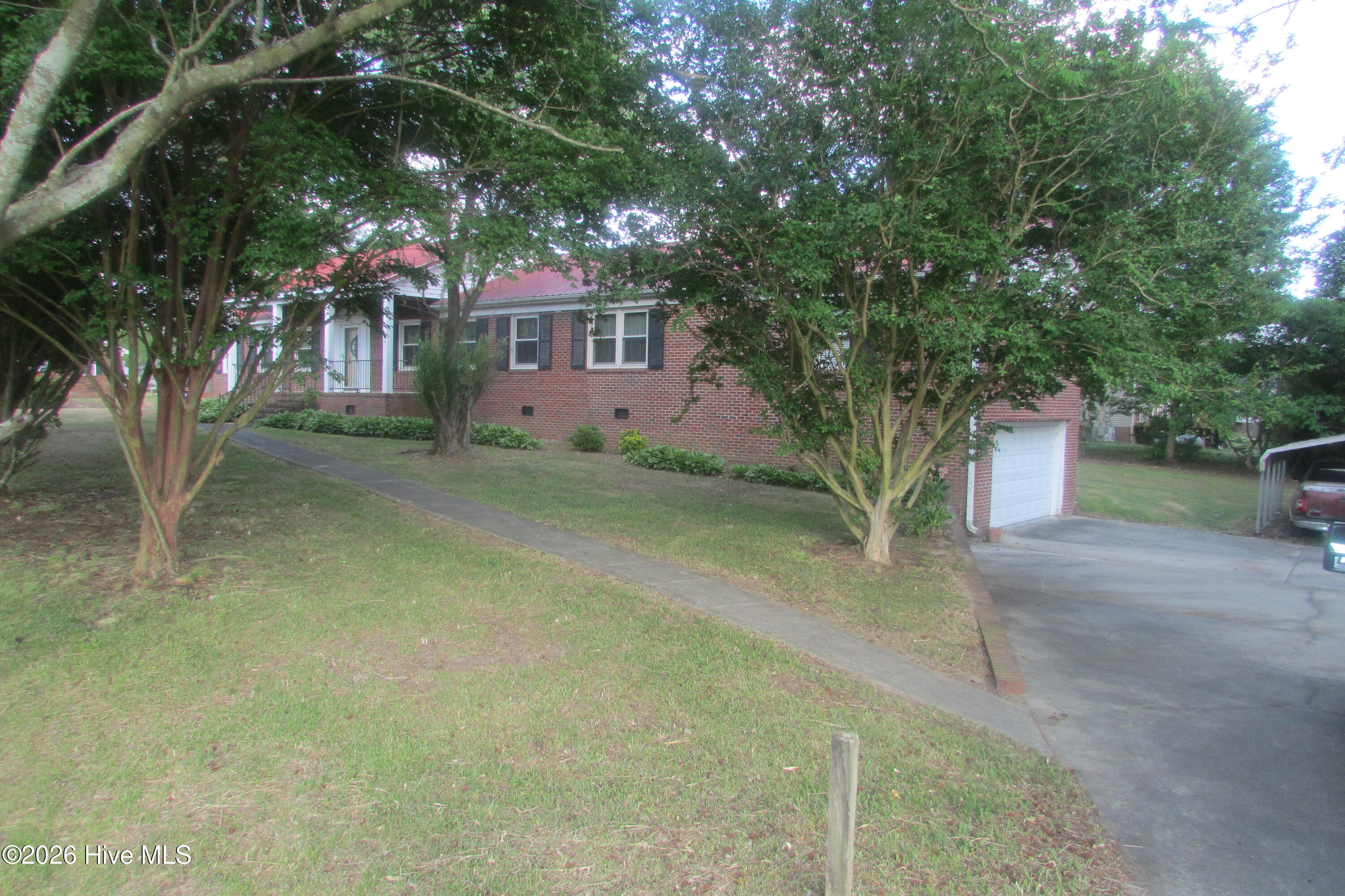 1102 Isaac Weeks Road Clinton, NC 28328 - Photo 4 of 33