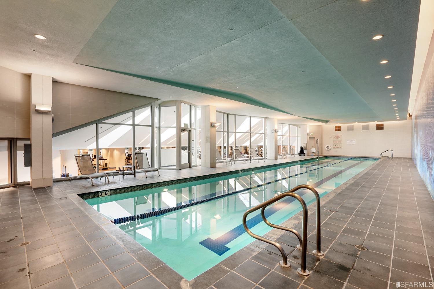 301 Main Street, Unit 17E San Francisco, CA 94105 - Photo 16 of 22 a view of a swimming pool and outdoor seating