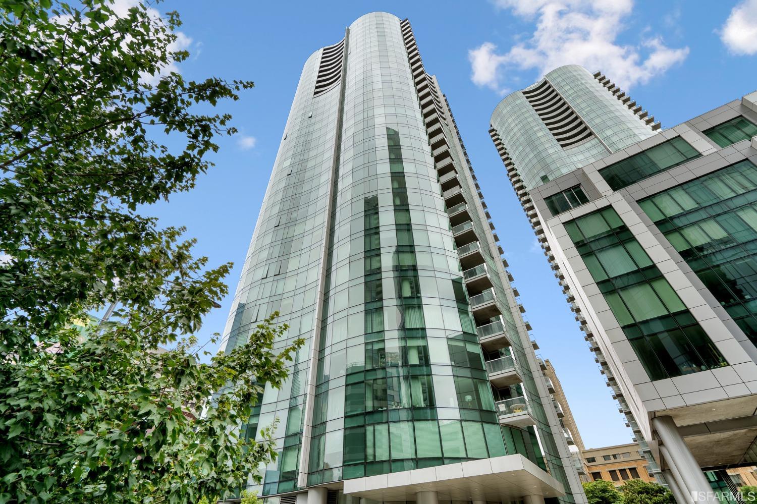 301 Main Street, Unit 17E San Francisco, CA 94105 - Photo 22 of 22 a view of a tall building
