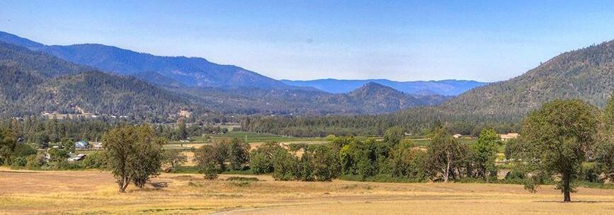 555 Slagle Creek Road Grants Pass, OR 97527 - Photo 1 of 1 main